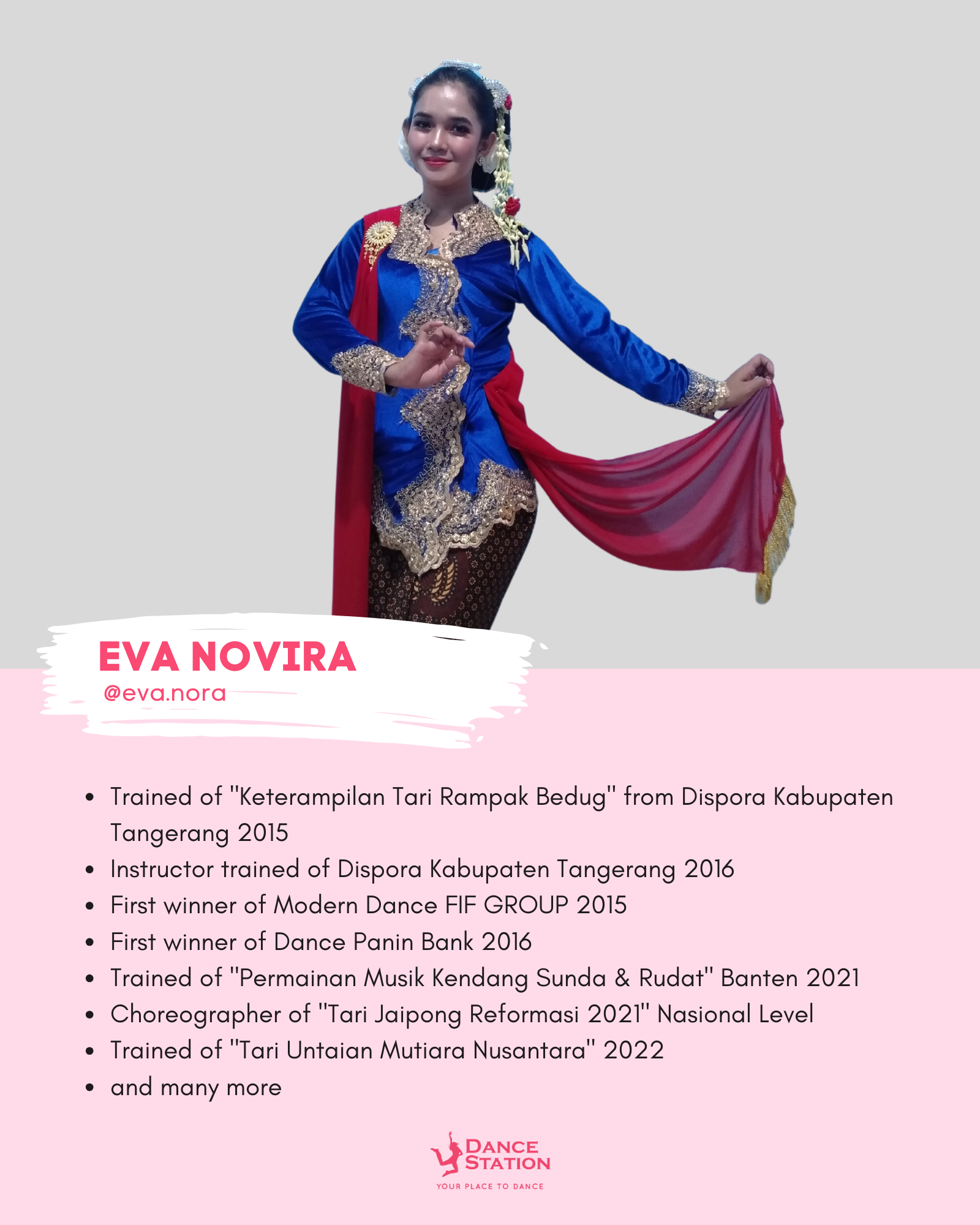 EVA NOVIRA (MS. Eva)